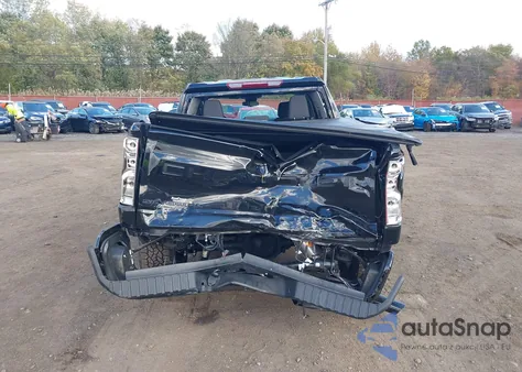 2025 Chevrolet Silverado 1500 4Wd Short Bed Custom z USA, uszkodzony, nr VIN 1GCPKBEK9SZ260295